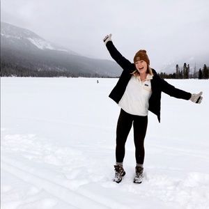 Meet your Posher, Maura